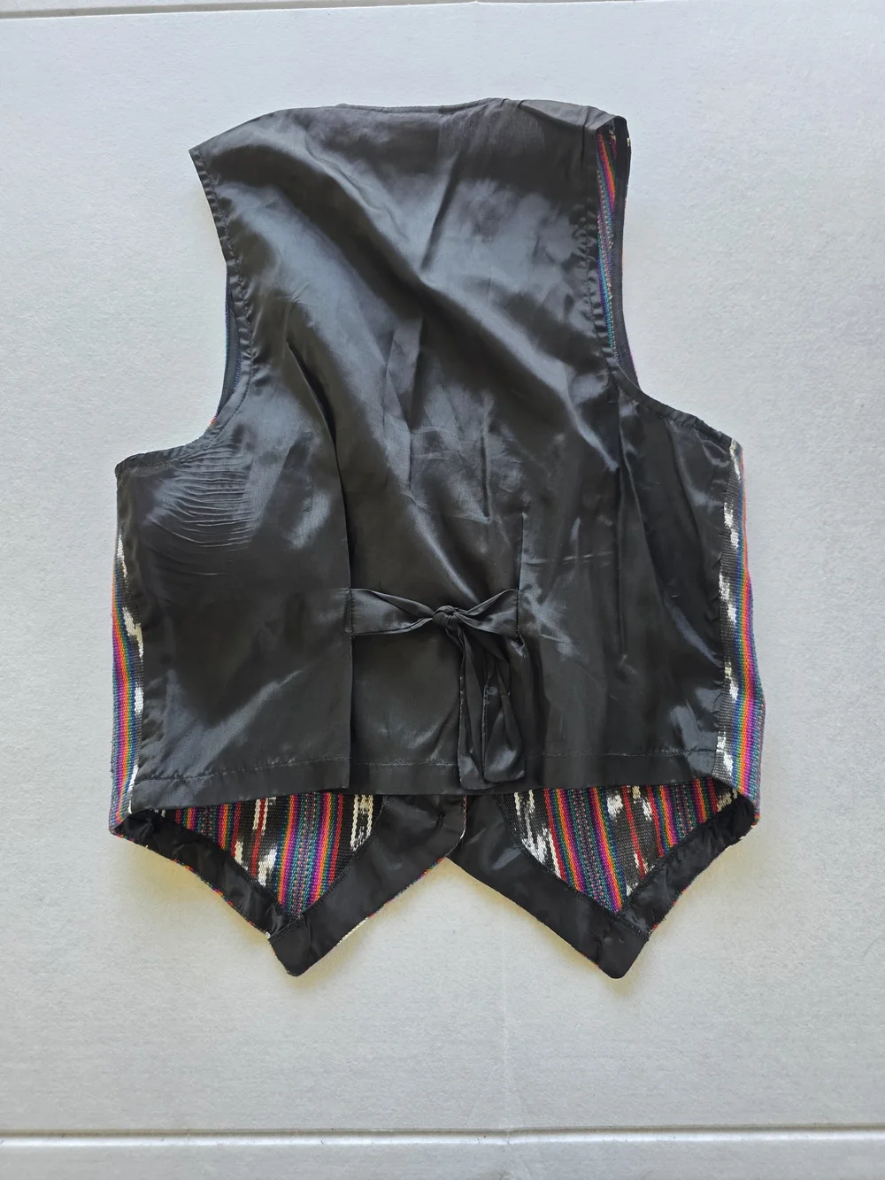 David Wayne Men's Multicolor Striped Pattern Vest with Black Base